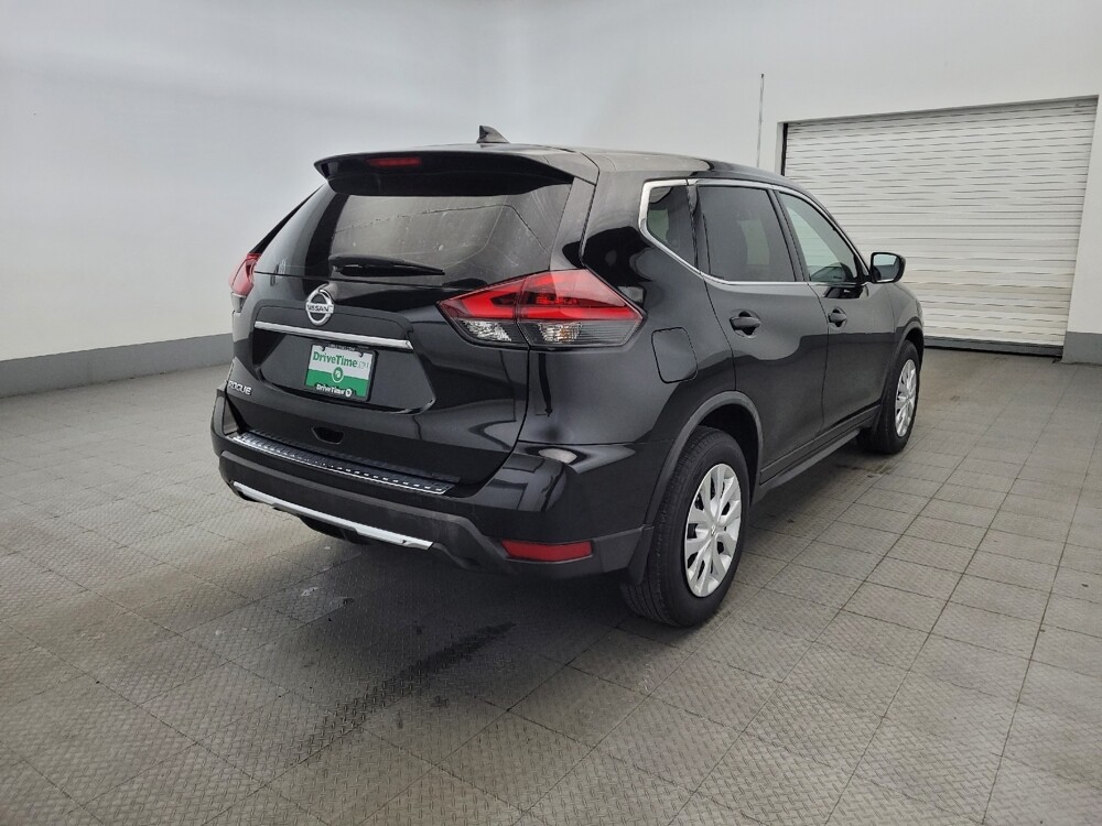 2018 Nissan Rogue in Pittsburgh, PA 15236 - 18091102 9