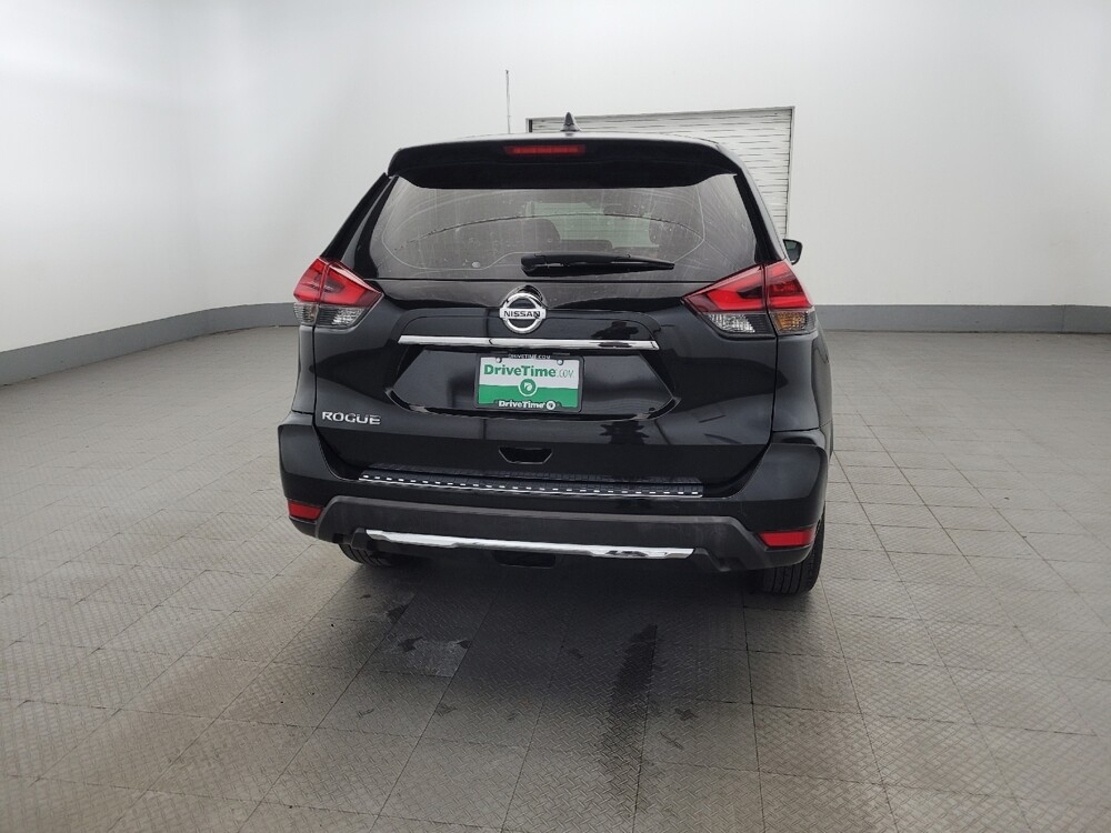 2018 Nissan Rogue in Pittsburgh, PA 15236 - 18091102 7