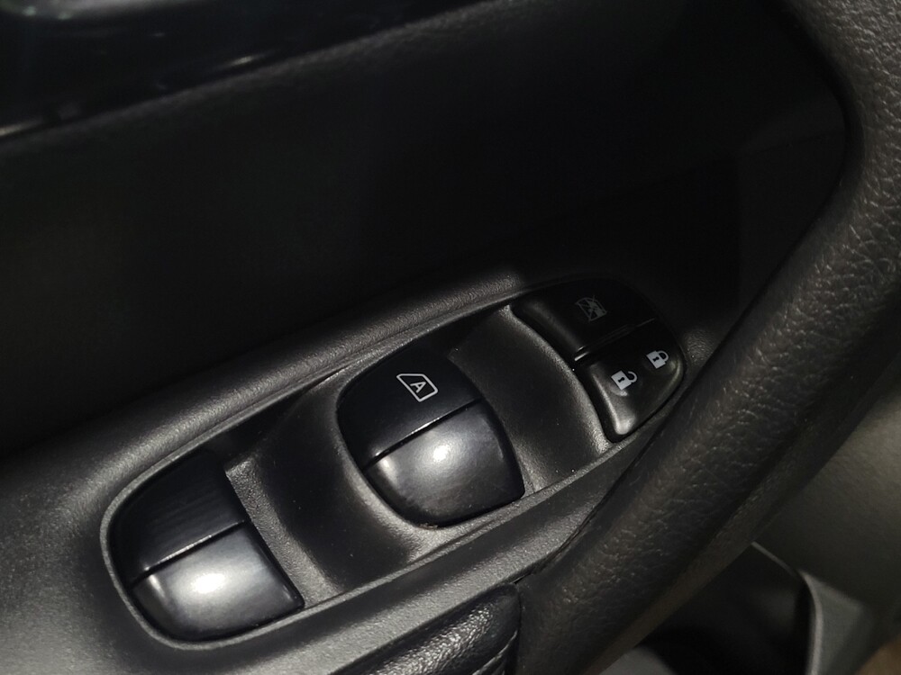 2018 Nissan Rogue in Pittsburgh, PA 15236 - 18091102 27