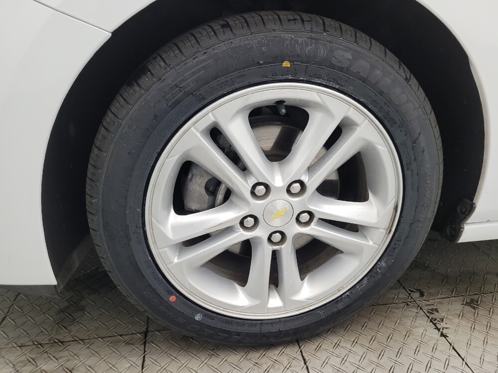 2017 Chevrolet Cruze in Mesa, AZ 85210 - 18091103 31