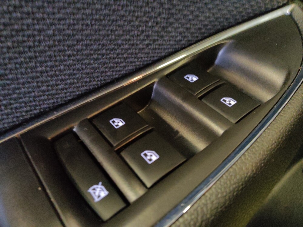 2017 Chevrolet Cruze in Mesa, AZ 85210 - 18091103 27