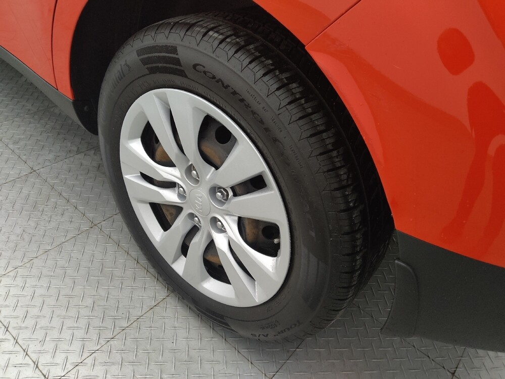 2020 Kia Soul in Houston, TX 77074 - 18091104 31