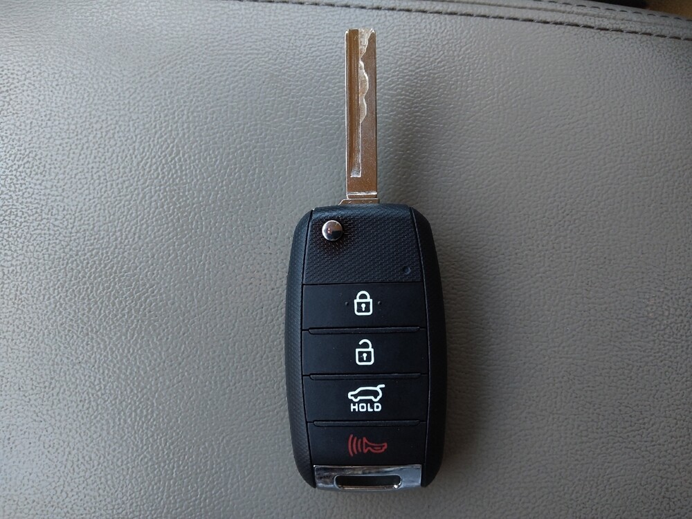 2016 Kia Sorento in Chattanooga, TN 37421 - 18091106 32