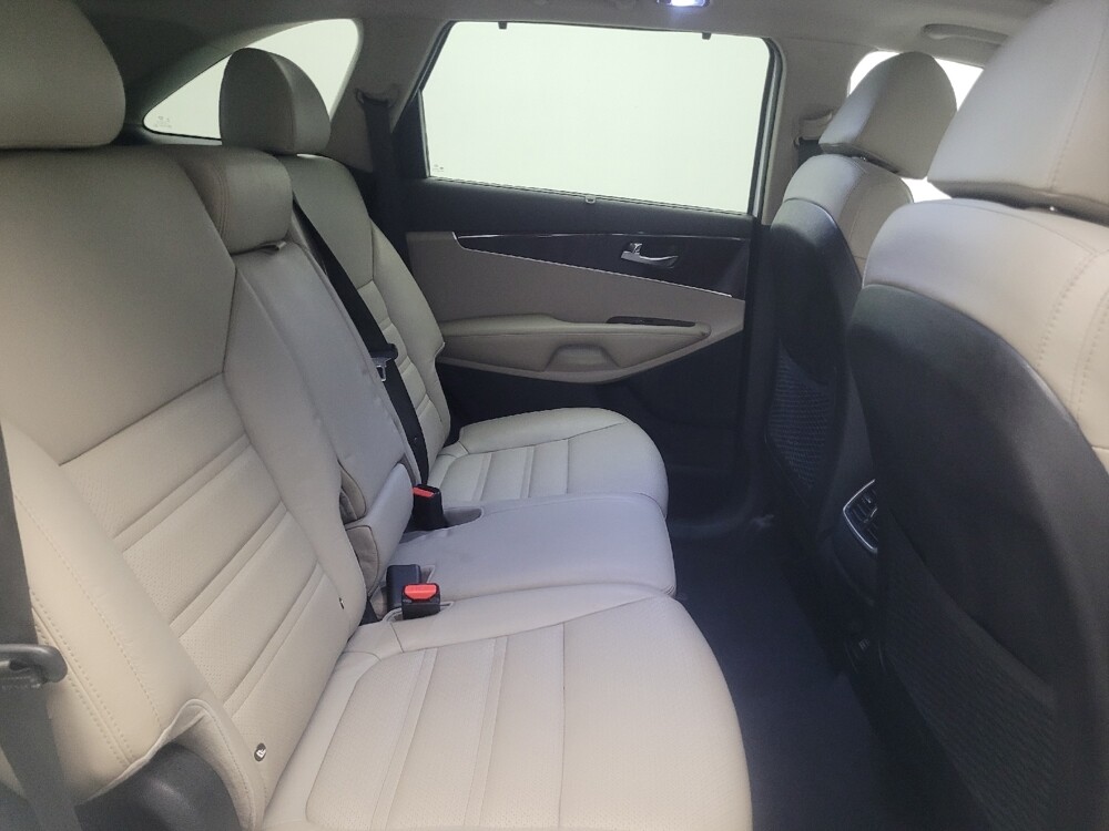2018 Kia Sorento in Knoxville, TN 37923 - 18091112 19