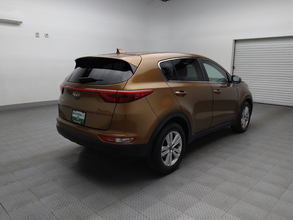 2017 Kia Sportage in Temple, TX 76502 - 18091123 9