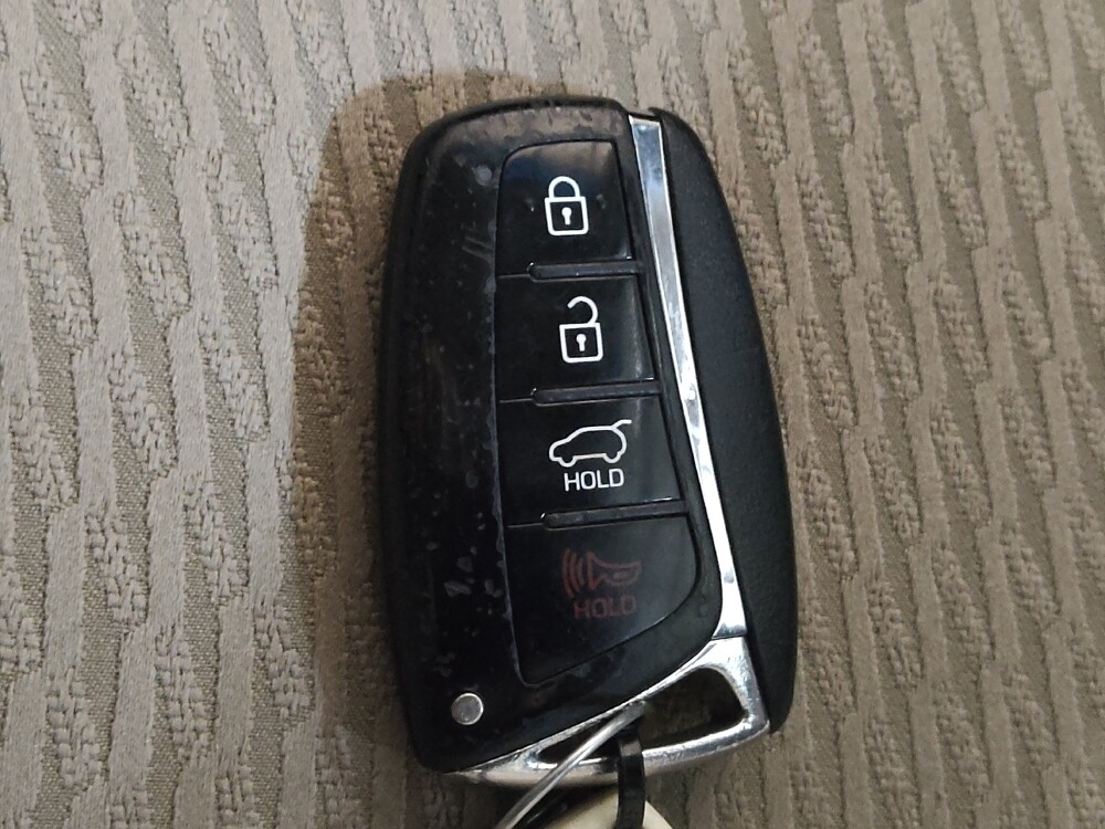 2018 Hyundai Santa Fe in Arlington, TX 76011 - 18091132 32