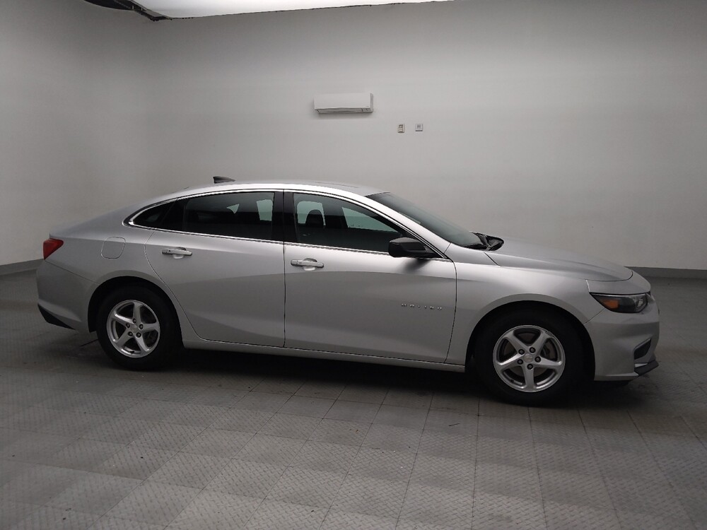 2017 Chevrolet Malibu in Temple, TX 76502 - 18091133 11