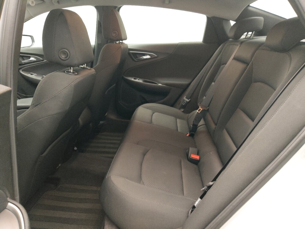 2017 Chevrolet Malibu in Temple, TX 76502 - 18091133 18