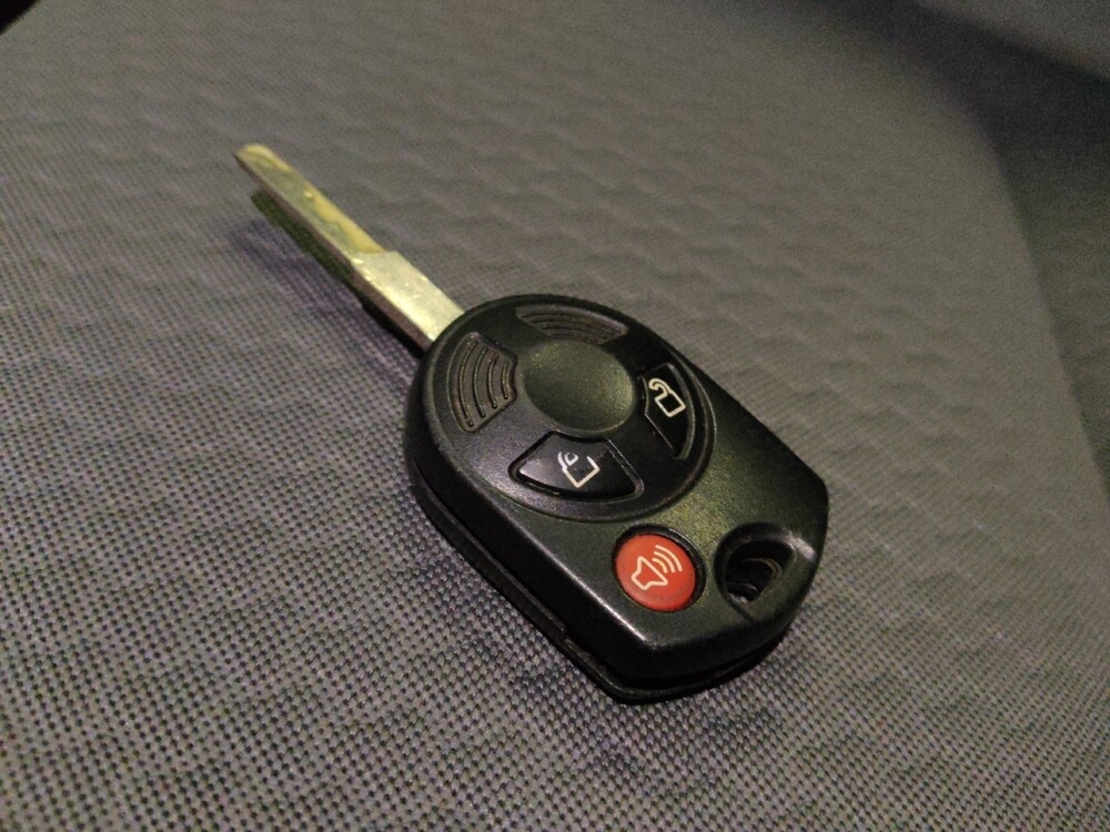 2018 Ford Escape in Mesa, AZ 85210 - 18091138 32