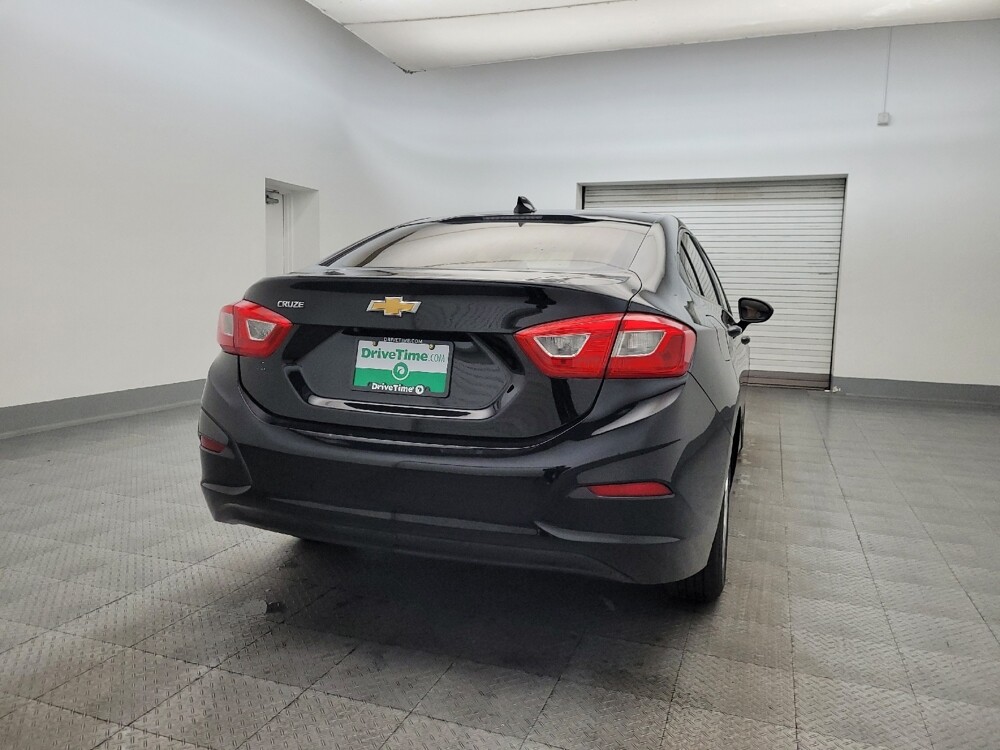 2017 Chevrolet Cruze in Chandler, AZ 85225 - 18091143 9