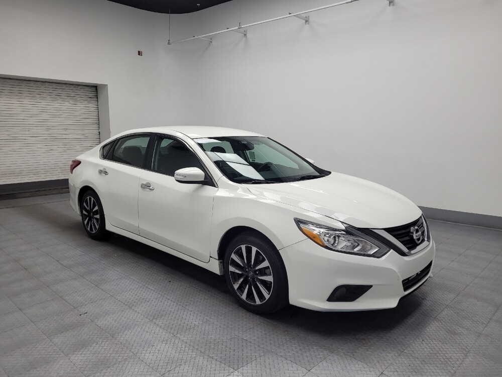 2018 Nissan Altima in Las Vegas, NV 89102 - 18091145 11
