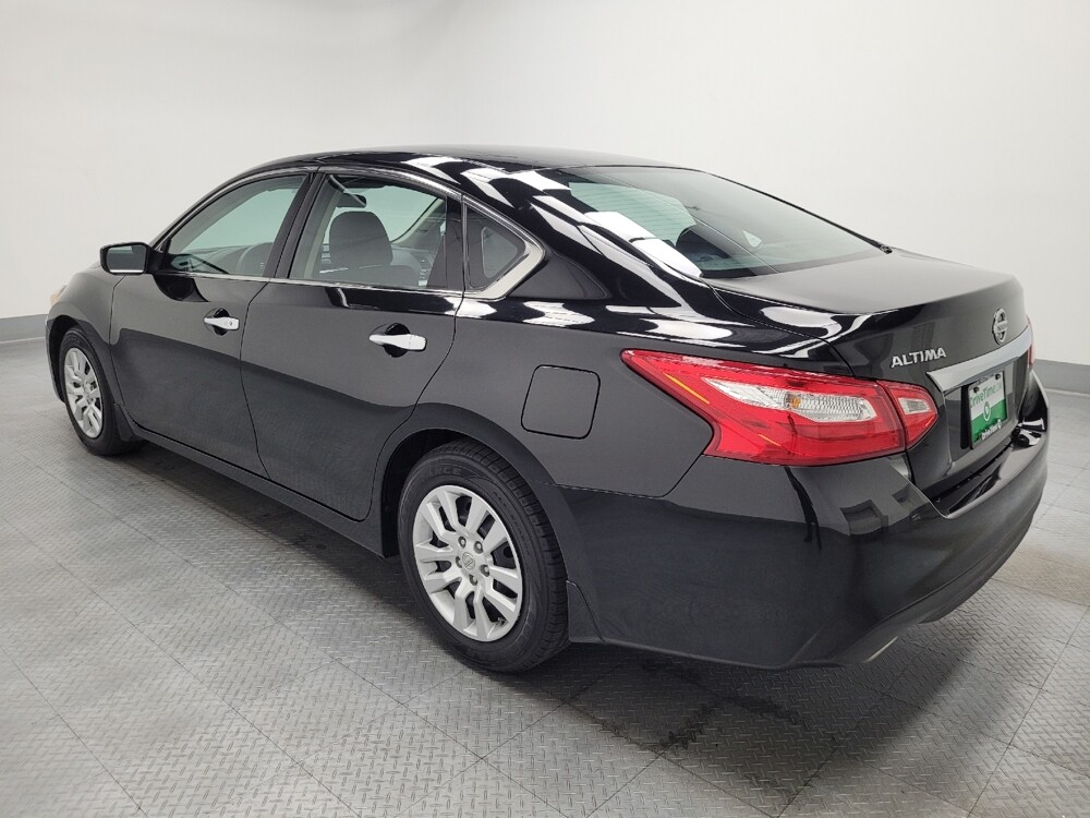 2017 Nissan Altima in Las Vegas, NV 89104 - 18091149 3