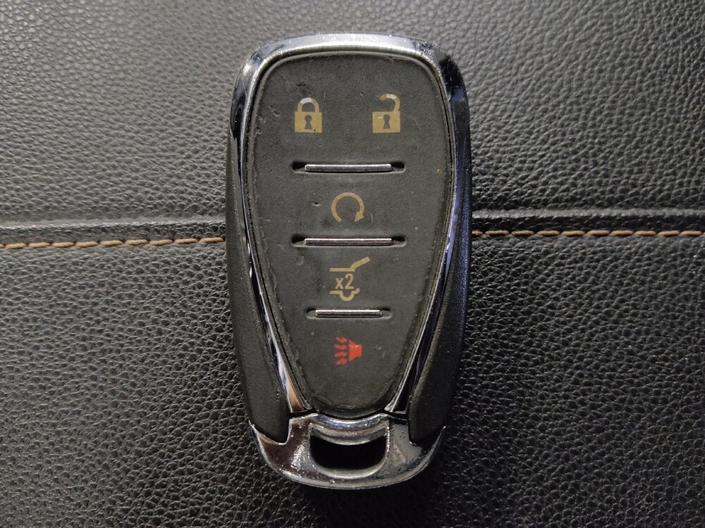 2019 Chevrolet Traverse in Houston, TX 77034 - 18091154 32