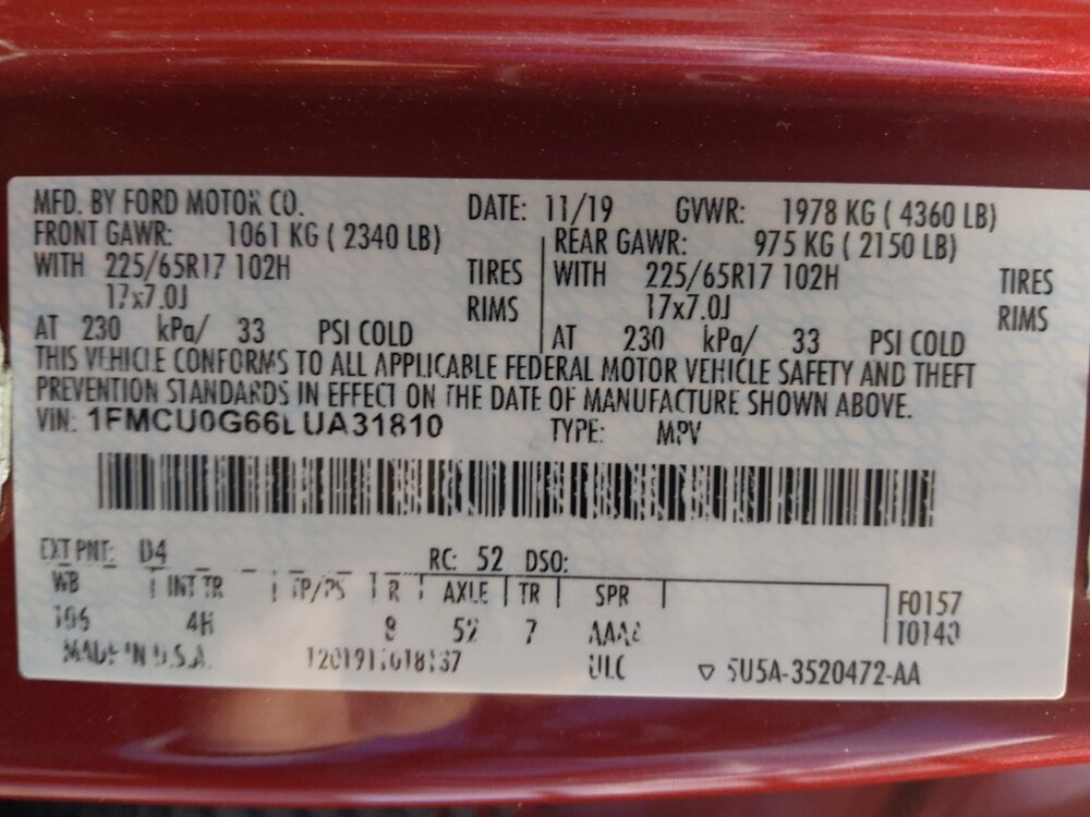 2020 Ford Escape in Live Oak, TX 78233 - 18091156 33