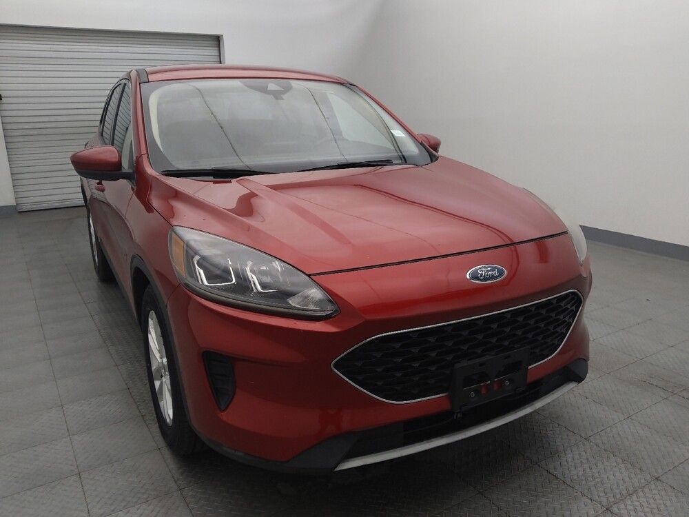 2020 Ford Escape in Live Oak, TX 78233 - 18091156 14