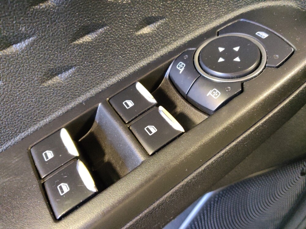 2020 Ford Escape in Live Oak, TX 78233 - 18091156 27