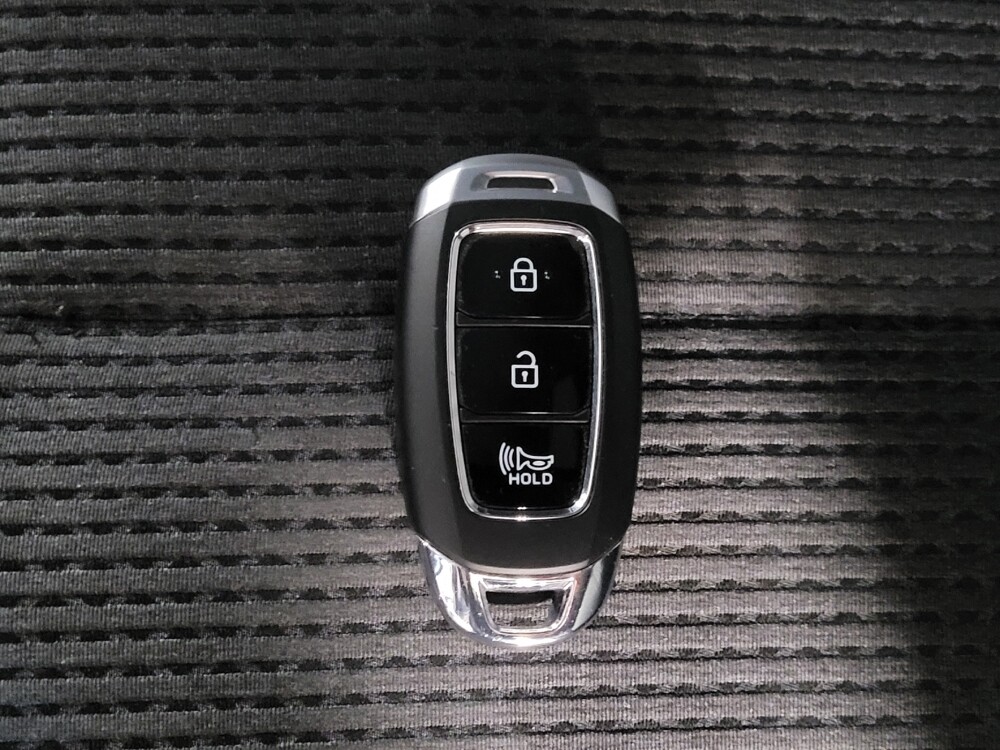 2020 Hyundai Santa Fe in Jacksonville, FL 32210 - 18091161 32