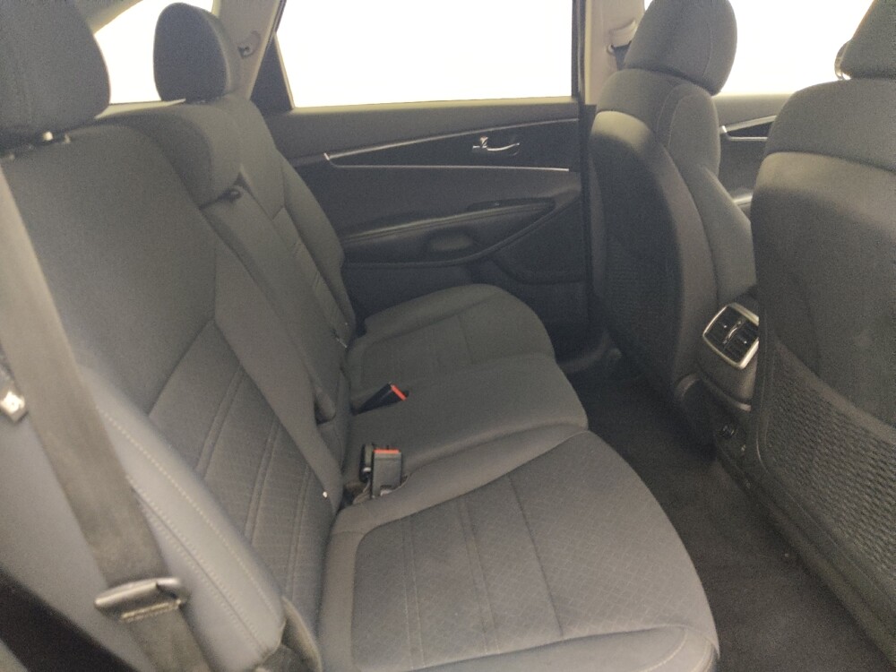 2017 Kia Sorento in Gainesville, FL 32609 - 18091172 19