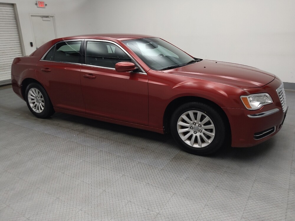 2013 Chrysler 300 in Midlothian, IL 60445 - 18091174 11