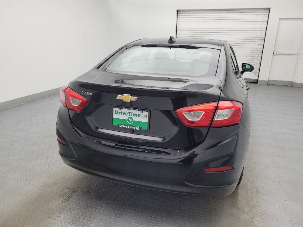 2018 Chevrolet Cruze in Fayetteville, NC 28304 - 18091189 7