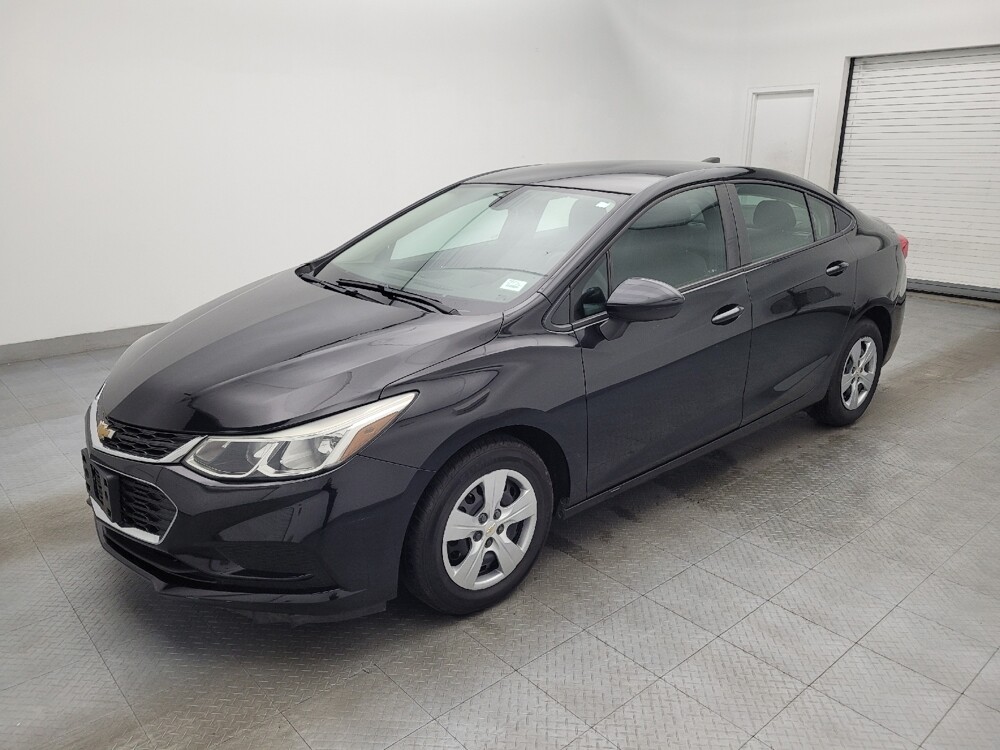 2018 Chevrolet Cruze in Fayetteville, NC 28304 - 18091189 2