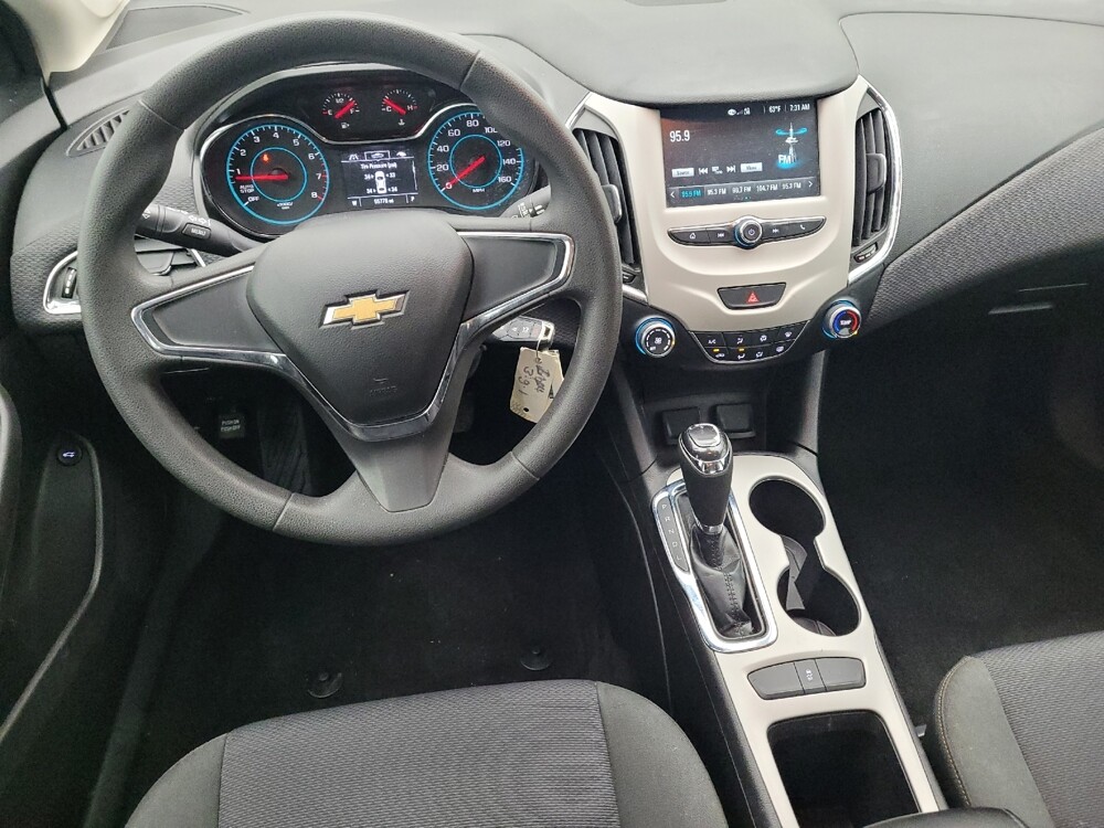 2018 Chevrolet Cruze in Fayetteville, NC 28304 - 18091189 22