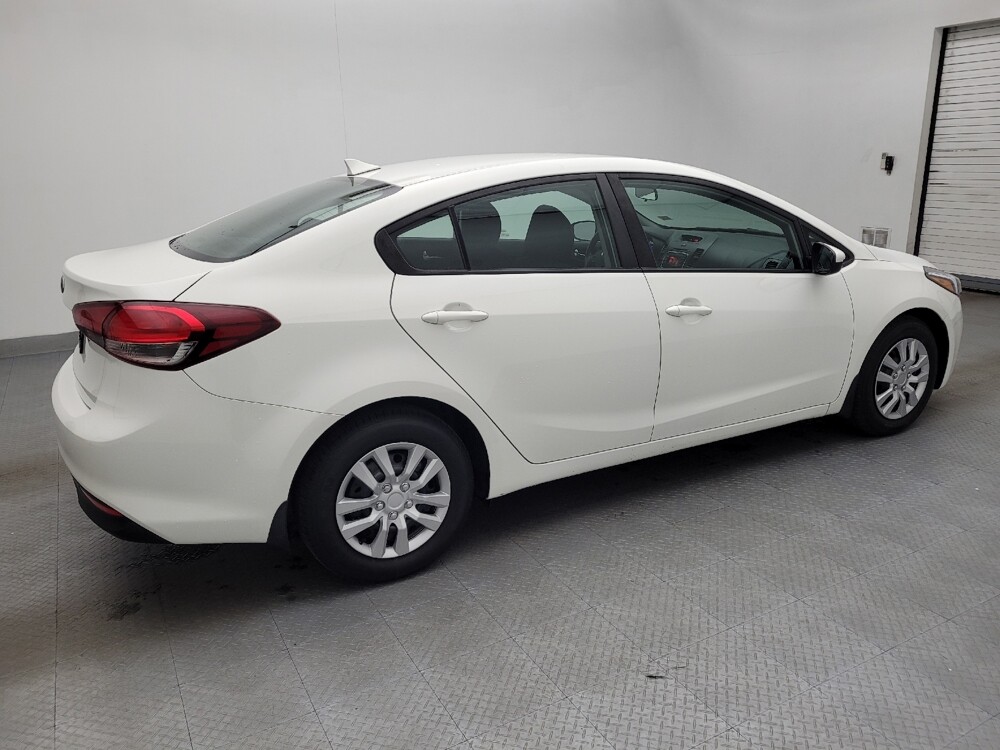 2017 Kia Forte in Charleston, SC 29414 - 18091191 10