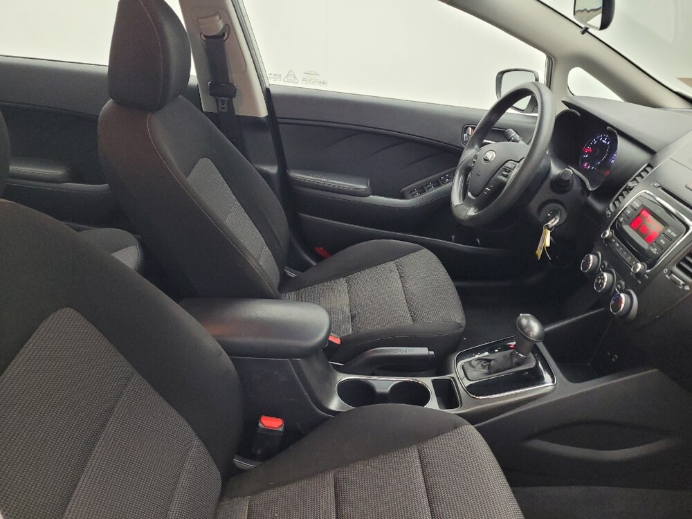 2017 Kia Forte in Charleston, SC 29414 - 18091191 21