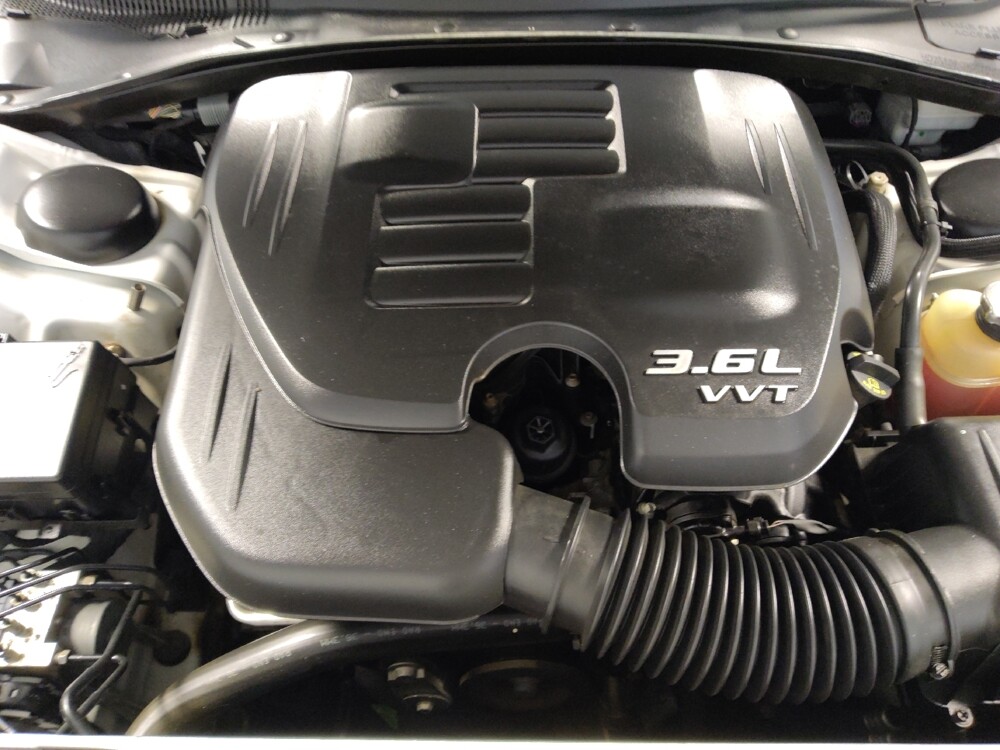 2015 Dodge Charger in Houston, TX 77074 - 18091205 30