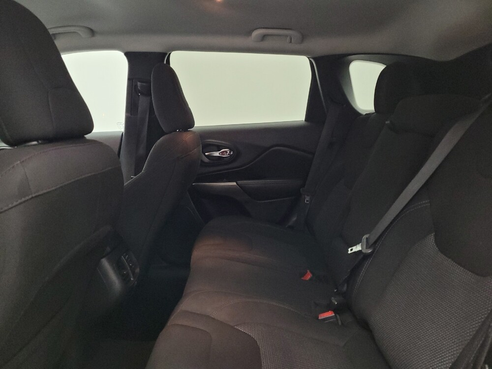 2021 Jeep Cherokee in Toledo, OH 43617 - 18091211 18