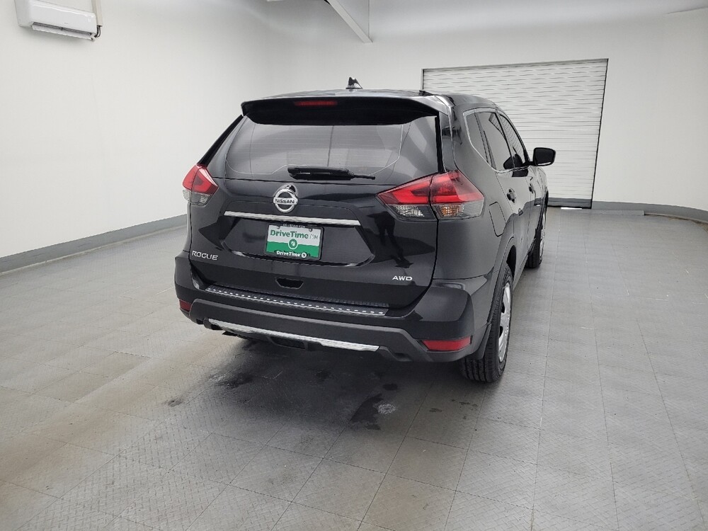 2018 Nissan Rogue in Miamisburg, OH 45342 - 18091217 7