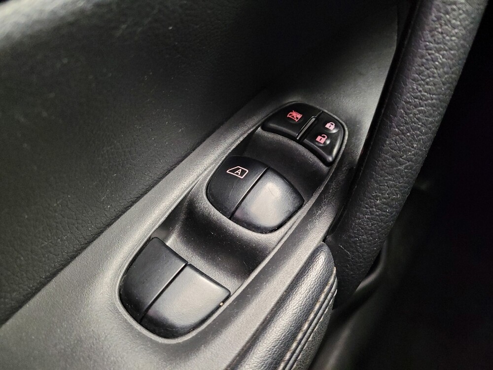 2018 Nissan Rogue in Miamisburg, OH 45342 - 18091217 27