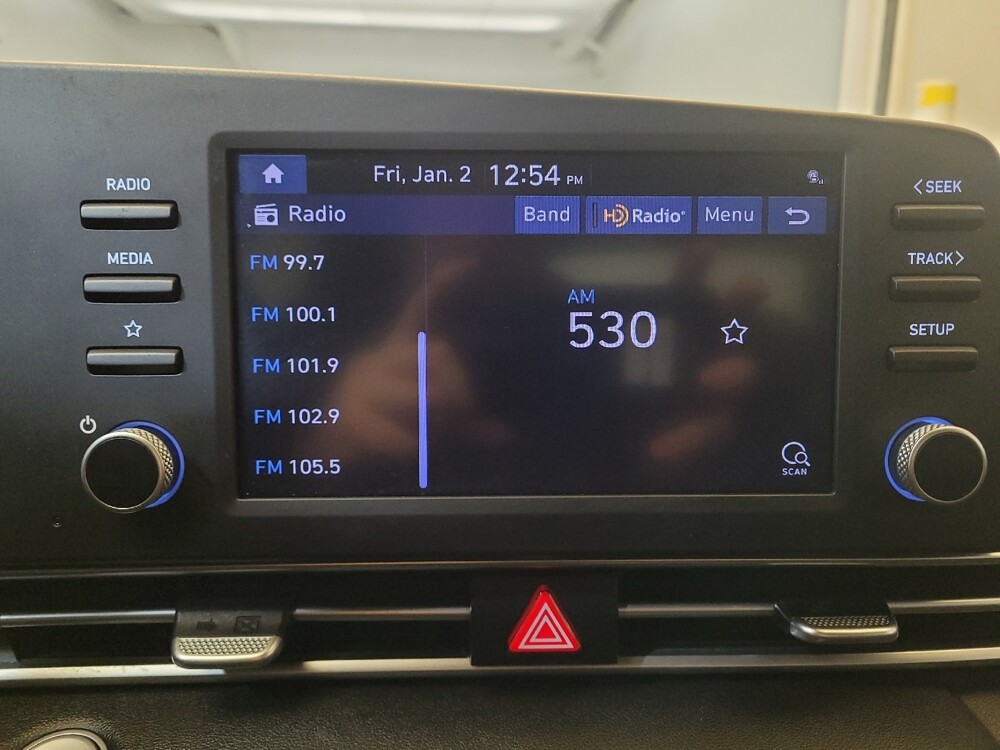 2021 Hyundai Elantra in Cincinnati, OH 45255 - 18091219 25