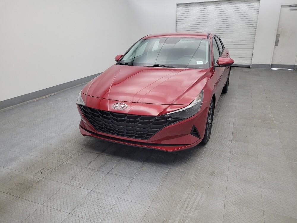 2021 Hyundai Elantra in Cincinnati, OH 45255 - 18091219 15