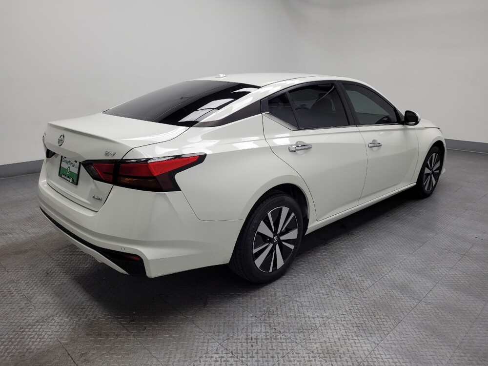 2022 Nissan Altima in Las Vegas, NV 89104 - 18091220 10