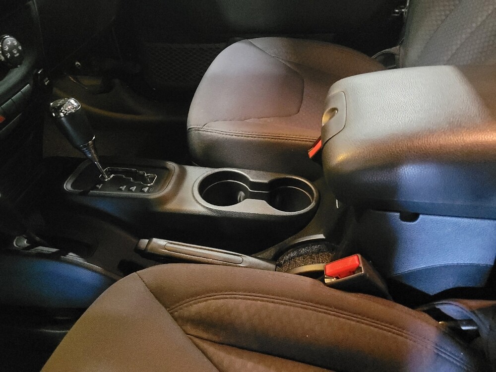 2013 Jeep Wrangler in Pittsburgh, PA 15236 - 18091221 26