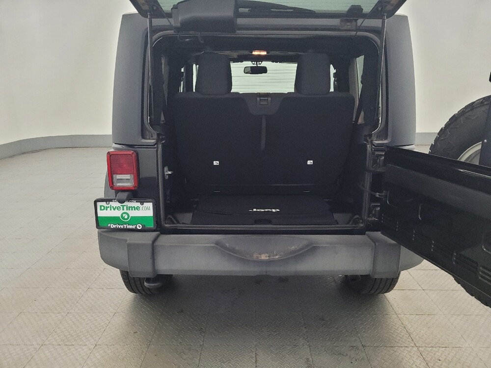 2013 Jeep Wrangler in Pittsburgh, PA 15236 - 18091221 29