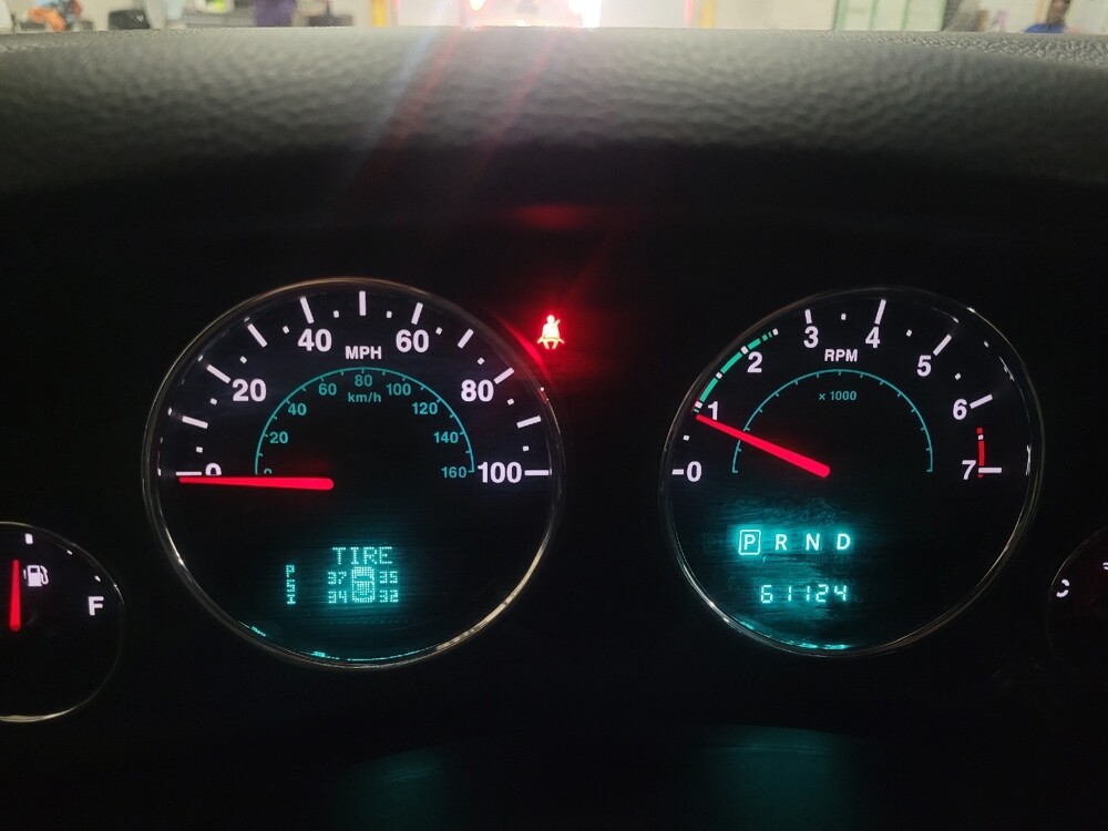 2013 Jeep Wrangler in Pittsburgh, PA 15236 - 18091221 23