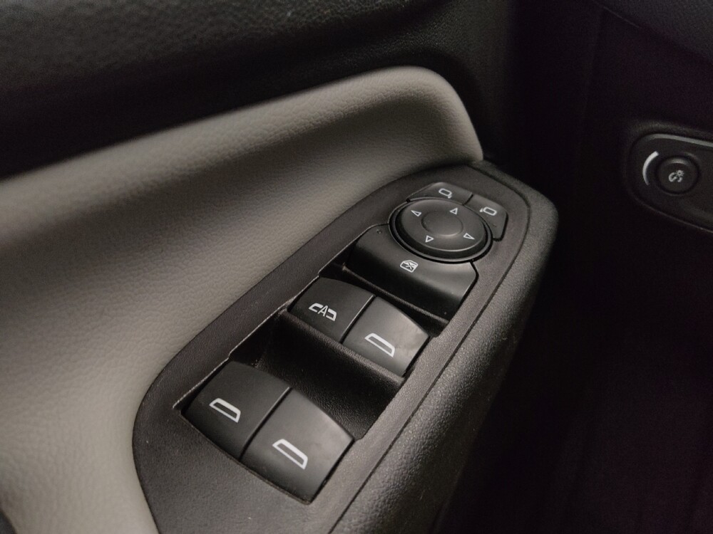 2020 Chevrolet Equinox in St. Louis, MO 63136 - 18091233 27