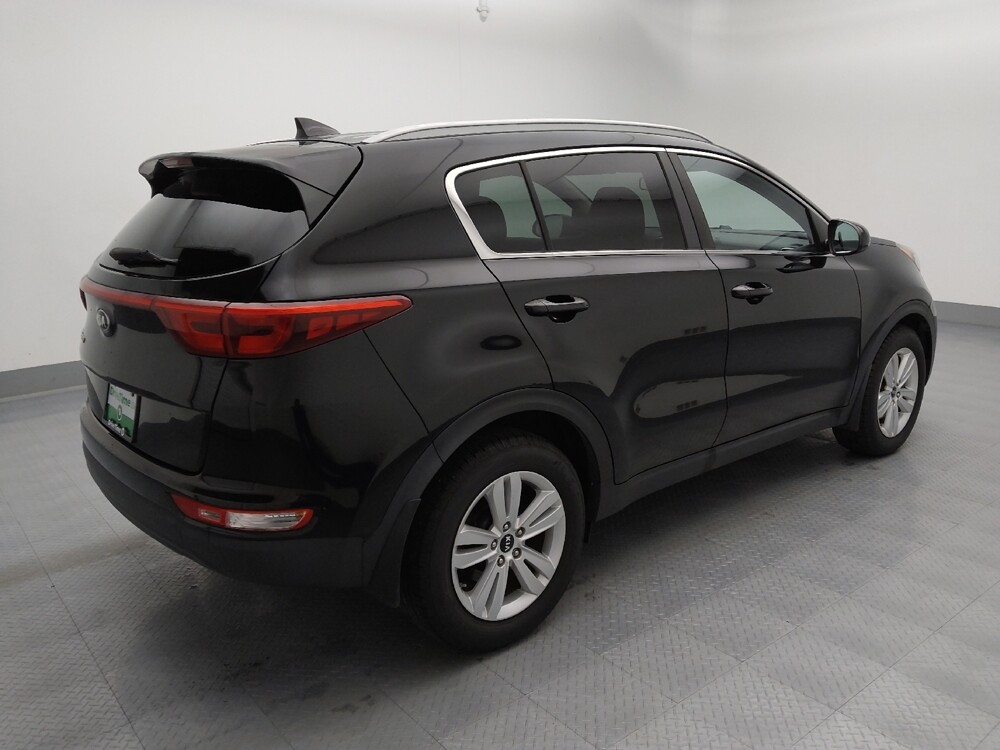 2017 Kia Sportage in Springfield, MO 65807 - 18091238 10