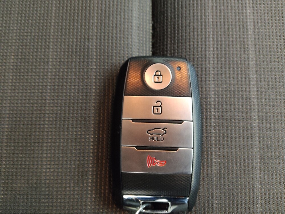 2016 Kia Forte in Midlothian, IL 60445 - 18091240 32