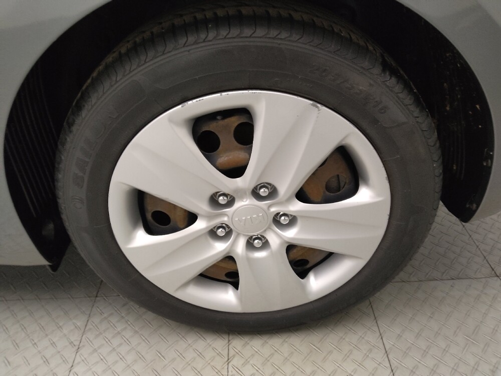 2016 Kia Forte in Midlothian, IL 60445 - 18091240 31