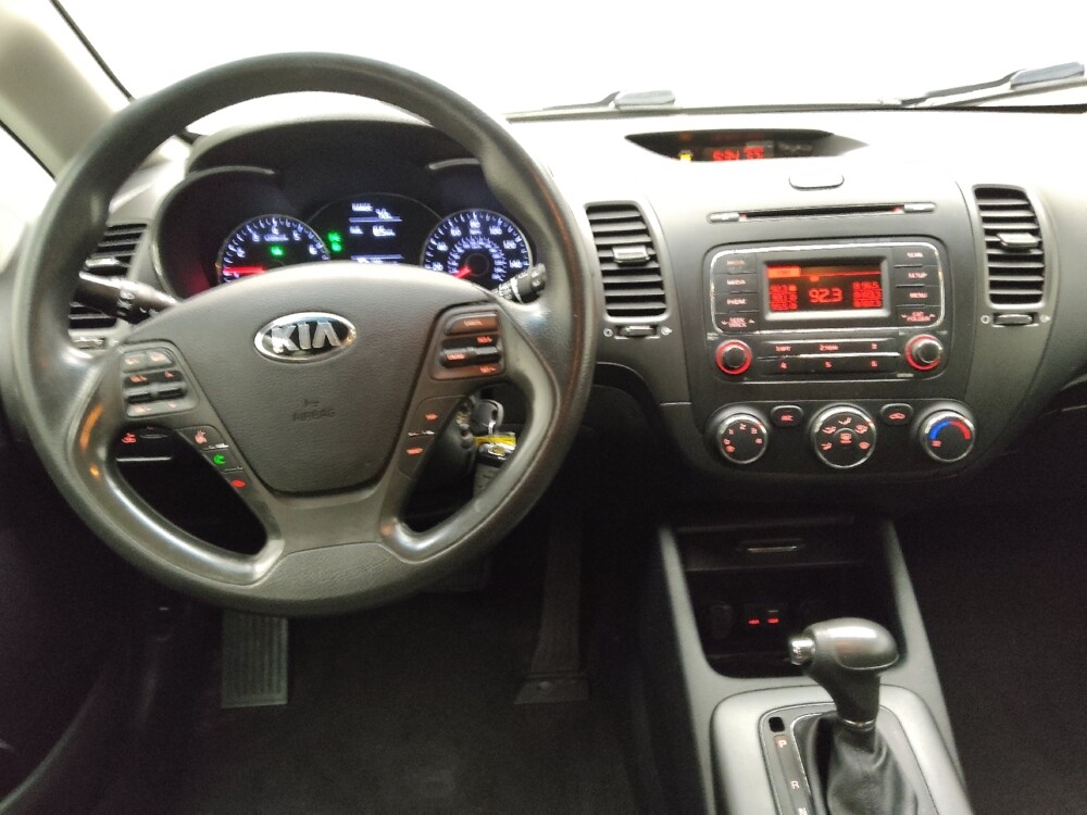 2016 Kia Forte in Midlothian, IL 60445 - 18091240 22