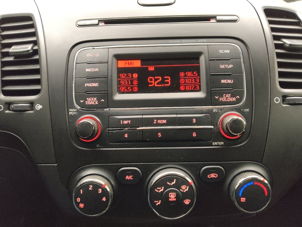 2016 Kia Forte in Midlothian, IL 60445 - 18091240 25