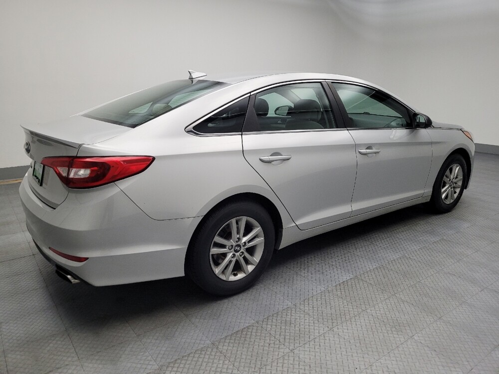 2017 Hyundai Sonata in Midlothian, IL 60445 - 18091241 10