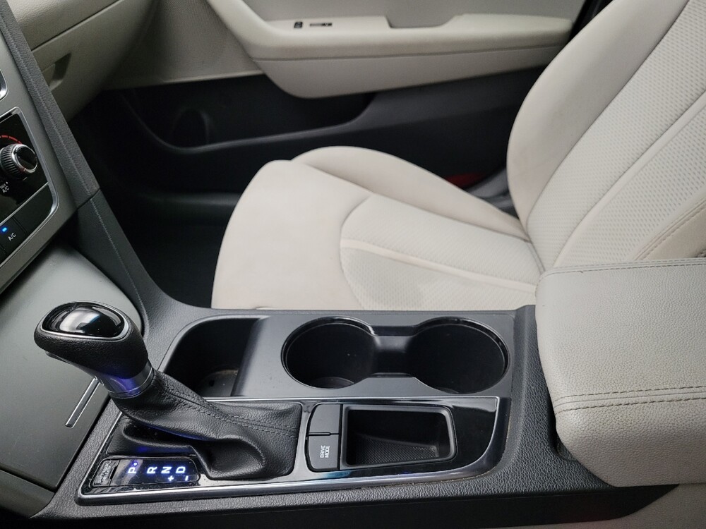 2017 Hyundai Sonata in Midlothian, IL 60445 - 18091241 26