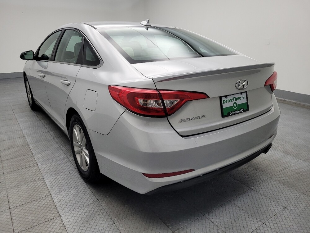 2017 Hyundai Sonata in Midlothian, IL 60445 - 18091241 5