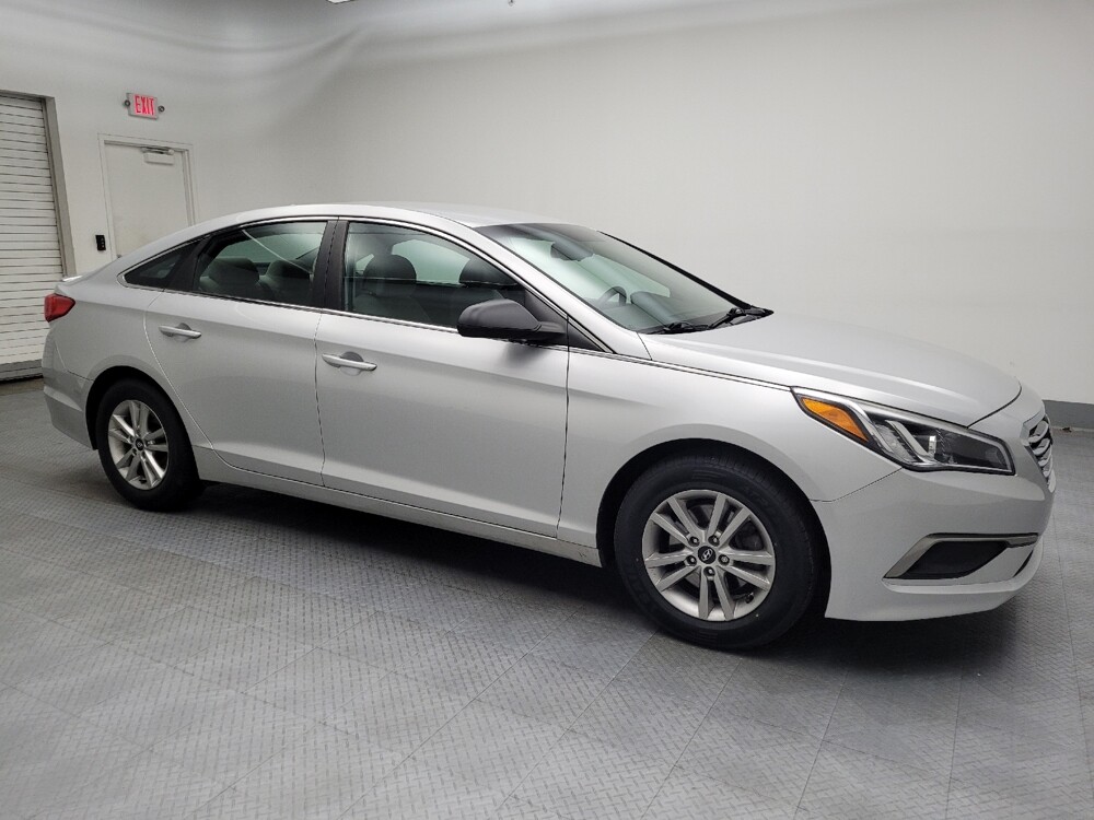 2017 Hyundai Sonata in Midlothian, IL 60445 - 18091241 11