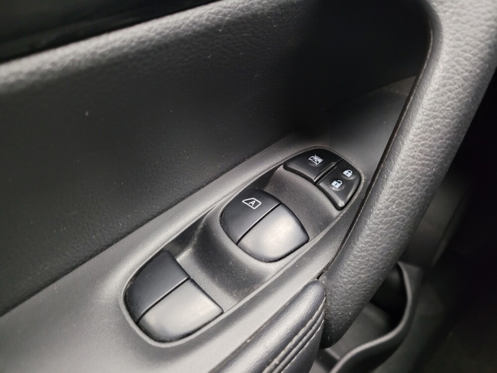 2017 Nissan Rogue in Grand Rapids, MI 49508 - 18091244 27