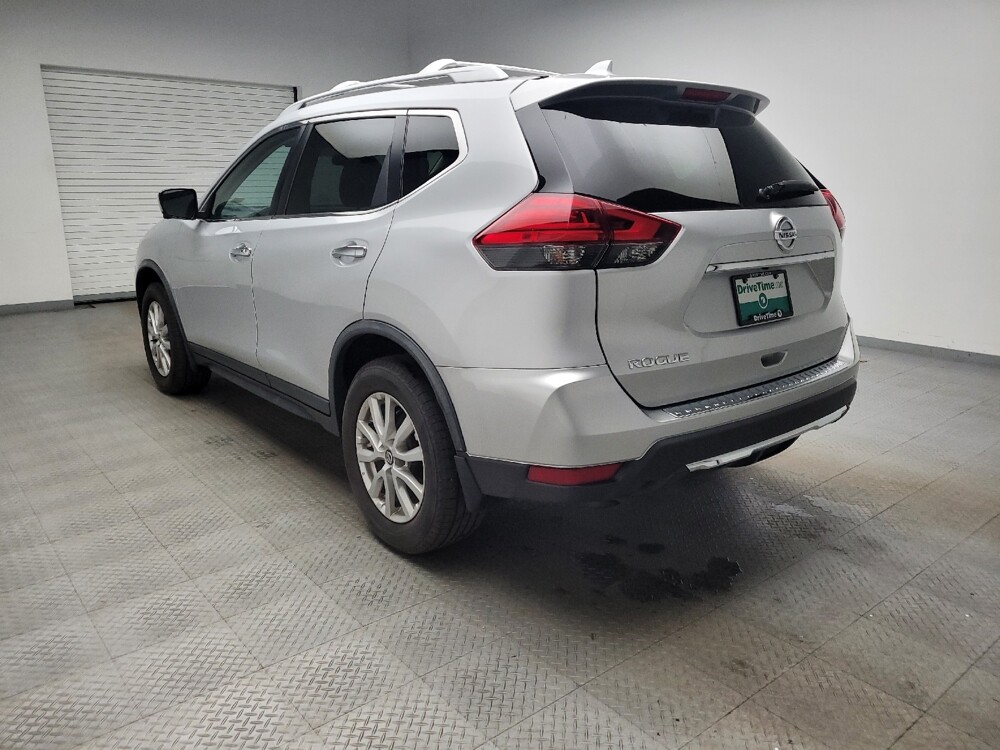 2017 Nissan Rogue in Grand Rapids, MI 49508 - 18091244 5